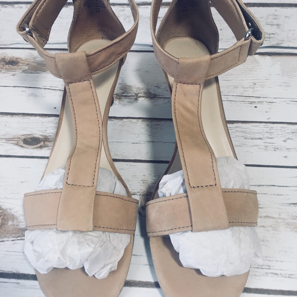 Ladies Sandals - Picture 3 of 3